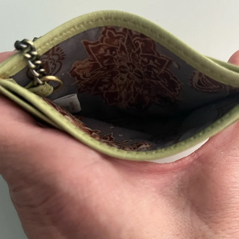 HOBO International Leather Max Card Case in Pistachio